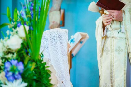 Jak powinna ubrać się Matka Pana Młodego na wesele?