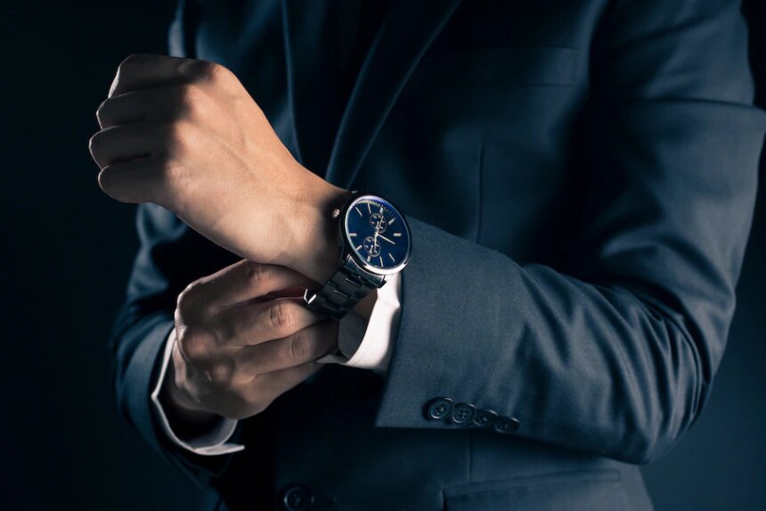Jaki elegancki zegarek kupić mężowi na rocznicę ślubu?