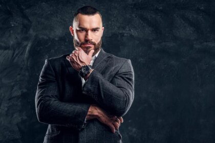 Jakie eleganckie zegarki męskie będą popularne w 2023 roku?